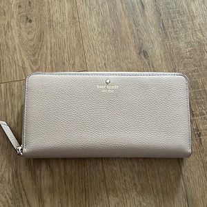 Brand new Kate Spade wallet